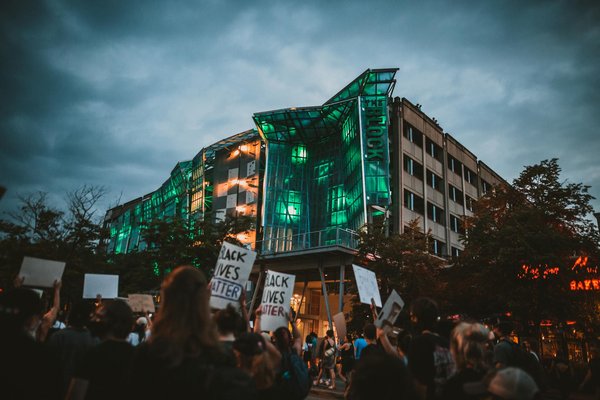 Inversión inmobiliaria: ¿qué oportunidades ofrecen las zonas rurales frente a las urbanas?